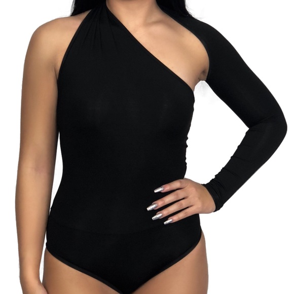 🔴Black One Piece Bodysuit - Picture 3 of 4